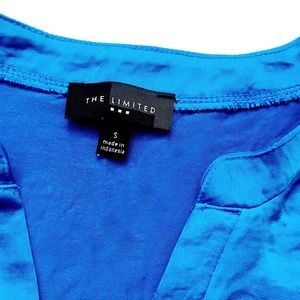 The Limited Tops - NWOT - Blue Sleeveless Blouse -The Limited Factory The Limited Tops - NWOT - Blue Sleeveless Blouse -The Limited Factory